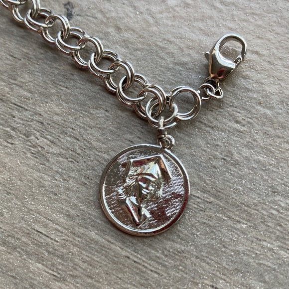Graduation silver bracelet - Picture 2 of 3